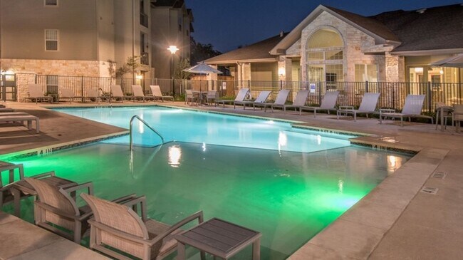 Building Photo - 10422 Huebner Rd