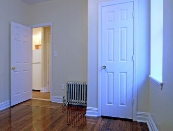 Interior Photo - 1055 Walton Ave
