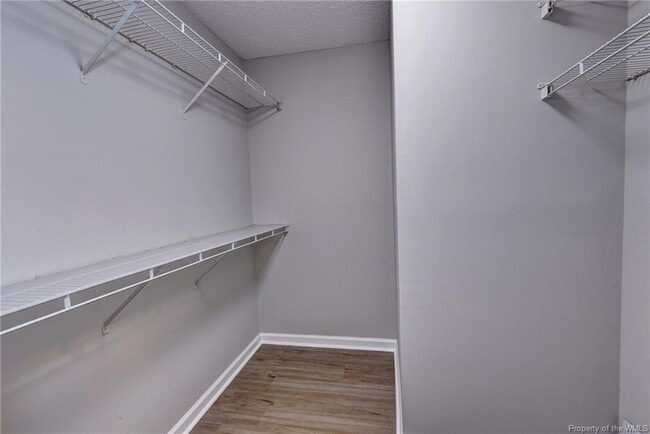 Building Photo - 1005 Settlement Dr