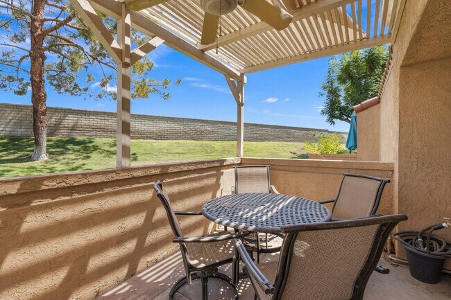 Building Photo - 73750 Cll Bisque