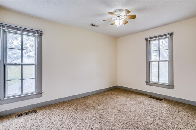 Building Photo - 8733 W 73rd St N