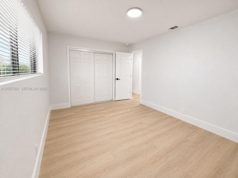 Building Photo - 4804 Garden Ave