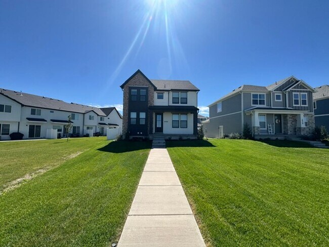 Building Photo - 2808 W 2720 N