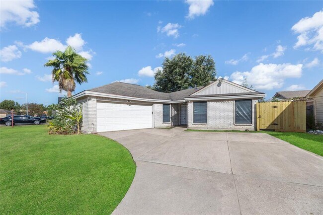 Primary Photo - 4467 Yupon Ridge Dr