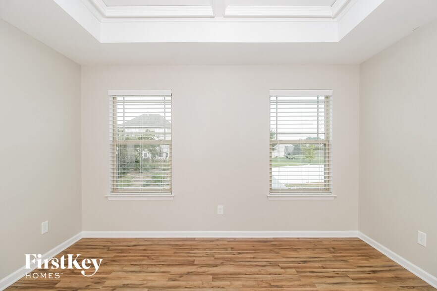 Building Photo - 127 Wintergreen Ct