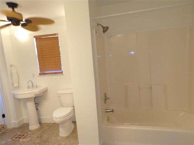 Building Photo - 179 Maria Ct