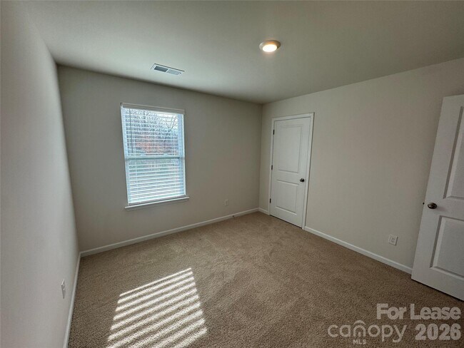 Building Photo - 10749 Adair Wds Dr