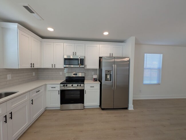Building Photo - Newly built 2 story, 3 bedroom, 2.5 bath duplex located in Kannapolis!