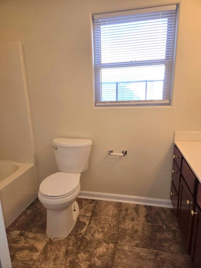 Building Photo - Spring Valley 3 Bedroom one level home !      250916