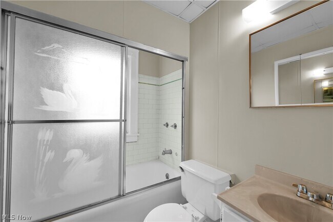 Building Photo - 11103 Lincoln Ave