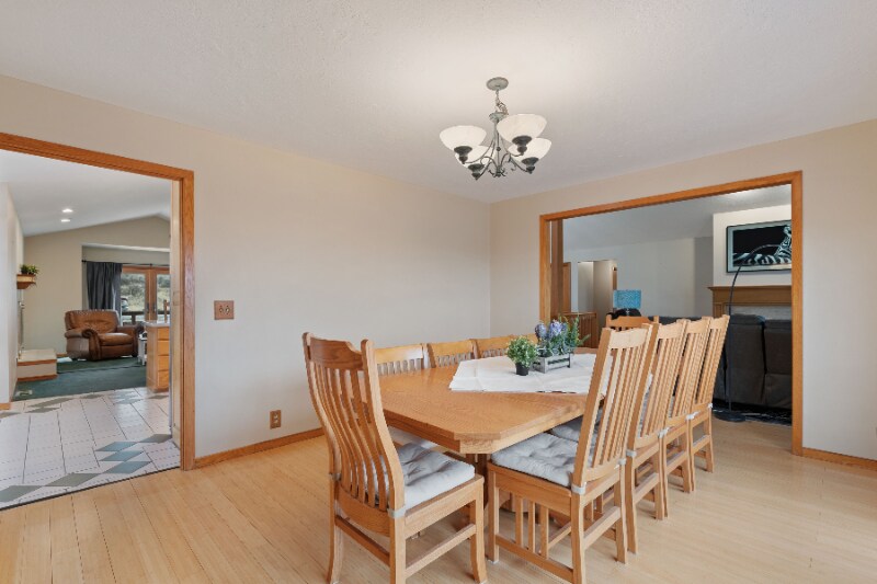 Building Photo - 6532 S Heughs Canyon Way