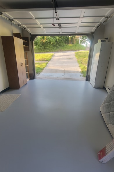 Heated Garage - 237 Ingram Ave