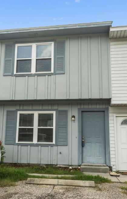 Building Photo - 713 67th Ave N