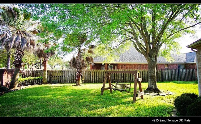 Building Photo - 4215 Sand Terrace Dr