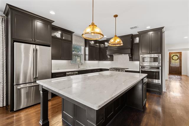 Building Photo - 2445 Saffire Way