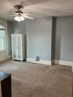 Main bedroom - 1924 Sarah St