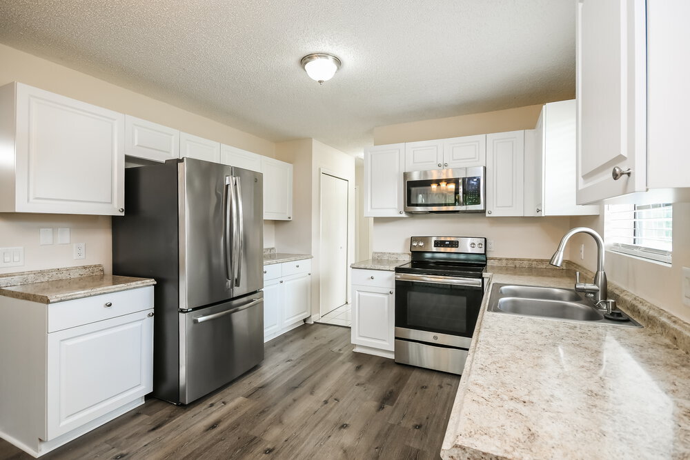 Building Photo - 809 Del Prado Dr