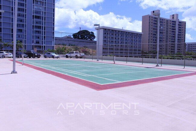 Building Photo - Five Regents Condominium