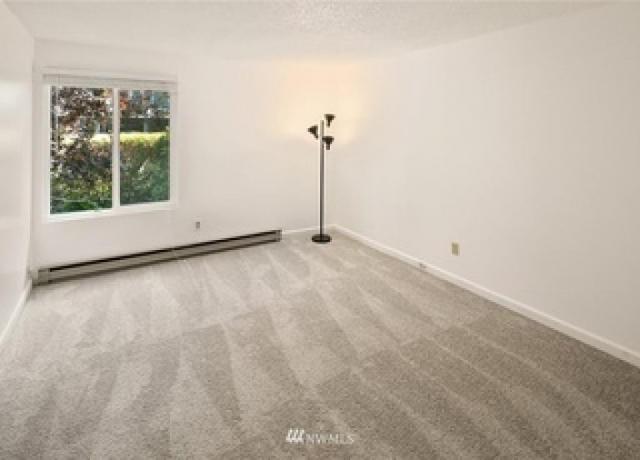 Building Photo - 3 bedroom in Mercer Island WA 98040