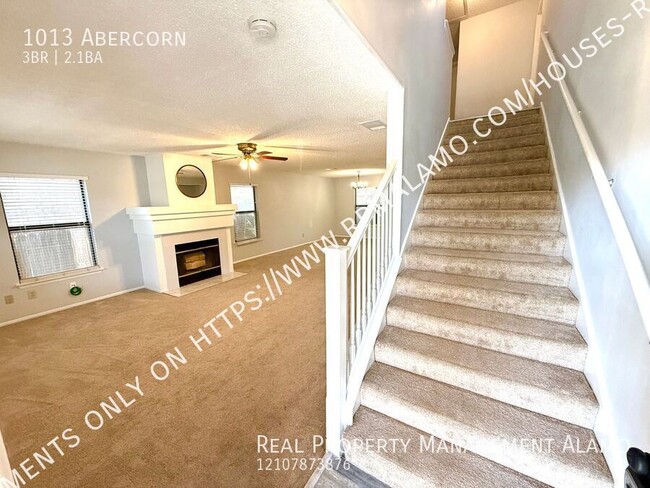 Building Photo - AVAILABLE NOW! Two Story 3 Bedroom / 2.5 B...