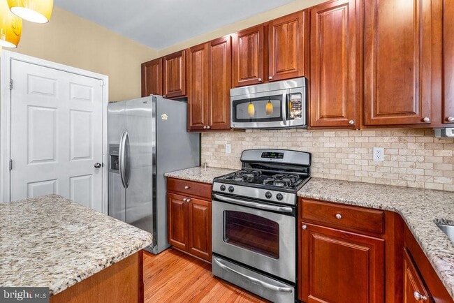 Building Photo - 7550 Maidenhead Dr