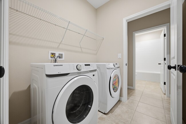 Building Photo - 5816 Brunner Ct