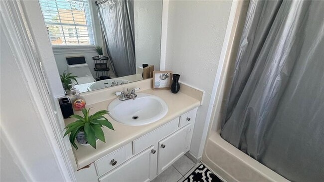 Building Photo - 250 Mill Creek Pl