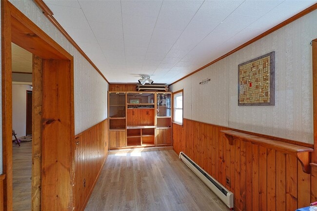 Building Photo - 18 Maples Ln