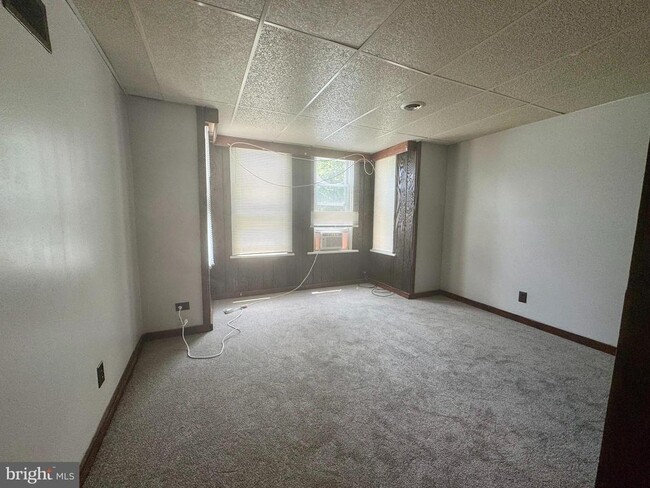 Building Photo - 417 Cinnaminson Ave