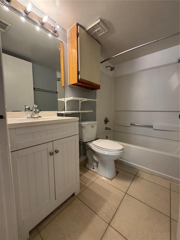 Building Photo - 642 Dory Ln