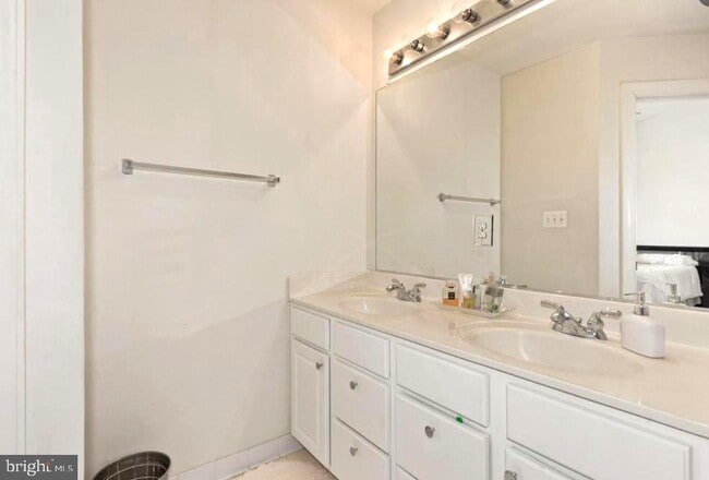 Building Photo - 8116 Rainwater Cir