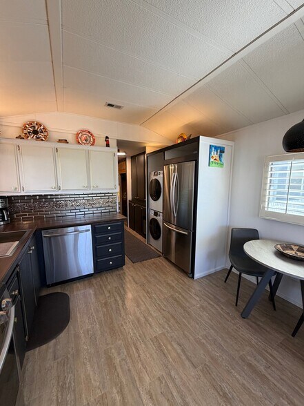 Building Photo - 69333 E Palm Canyon Dr