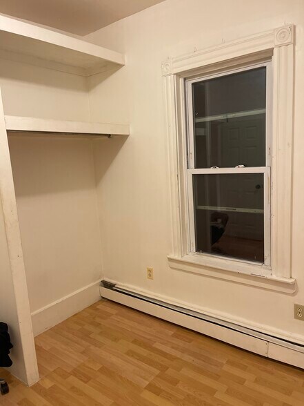 Building Photo - 76 Malden St