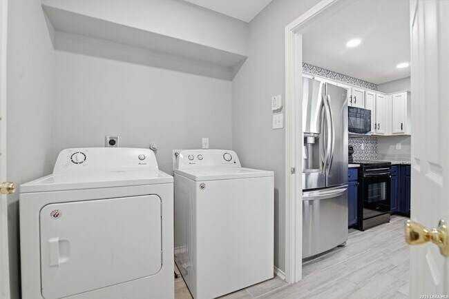 Building Photo - 655 Rattler Bluff