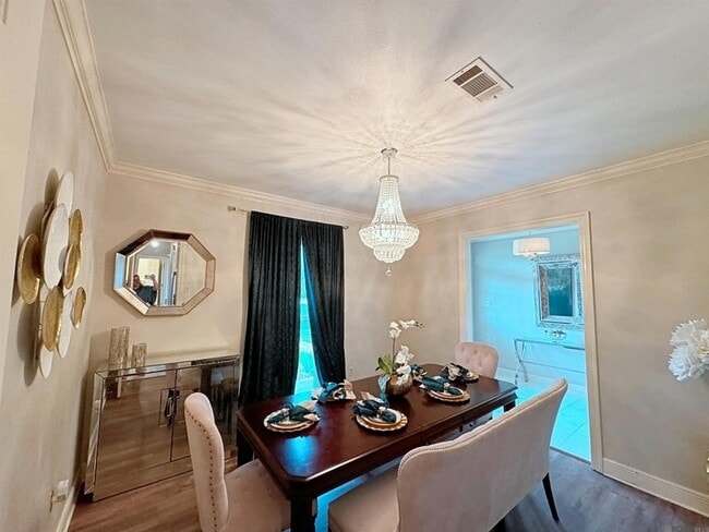 Building Photo - 11831 Thornberry Ln