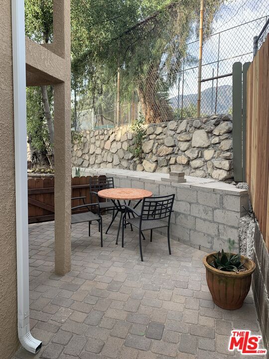 Building Photo - 2700 Los Olivos Ln