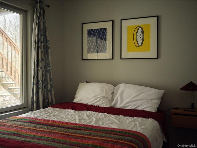 Building Photo - 285 Circle Rd