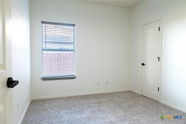 Building Photo - 508 Lydia Ln