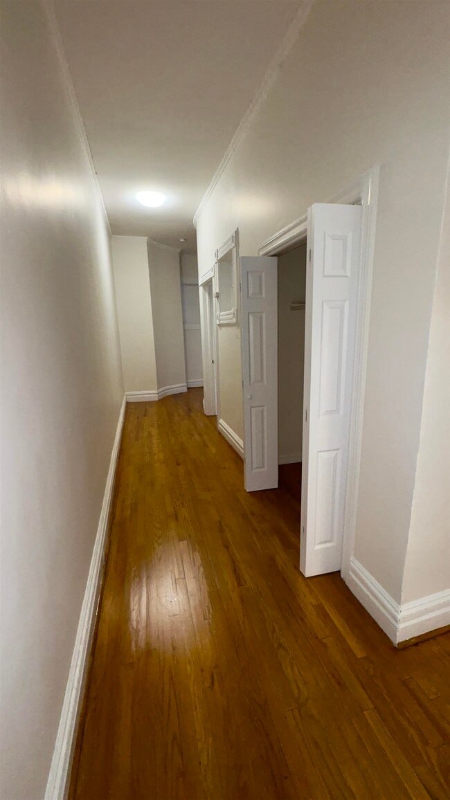 Building Photo - 99 Lembeck Ave