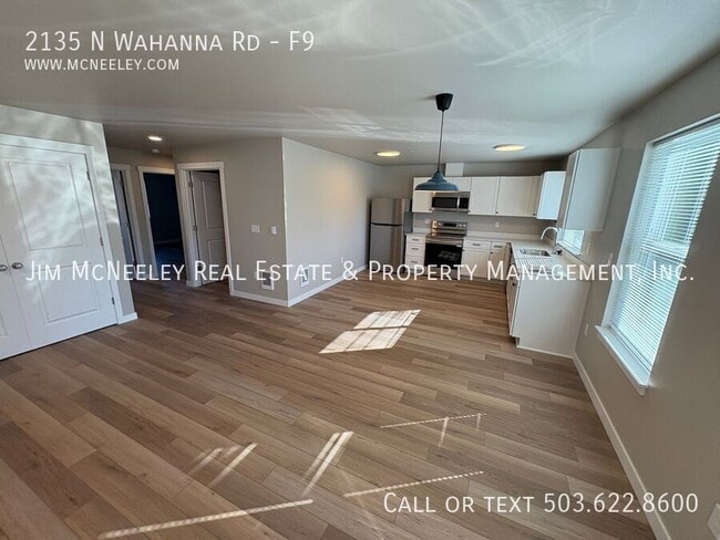 Building Photo - 2135 N Wahanna Rd