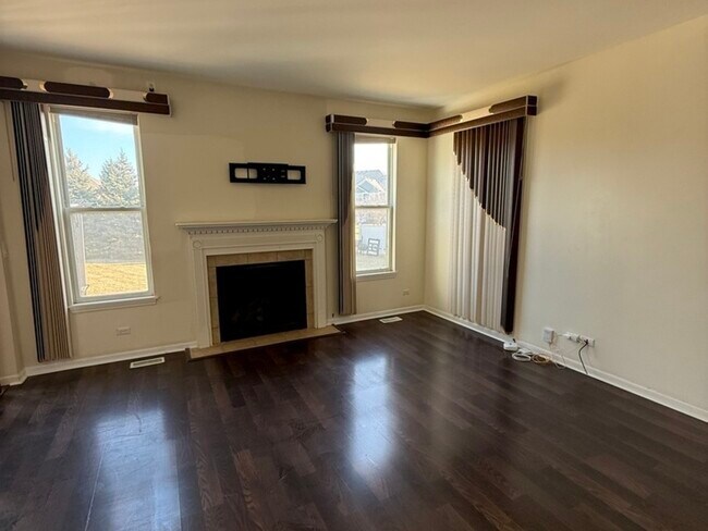 Building Photo - 286 Wolverine Dr