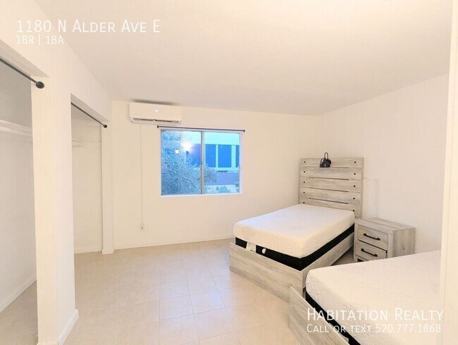 Building Photo - 1180 N Alder Ave