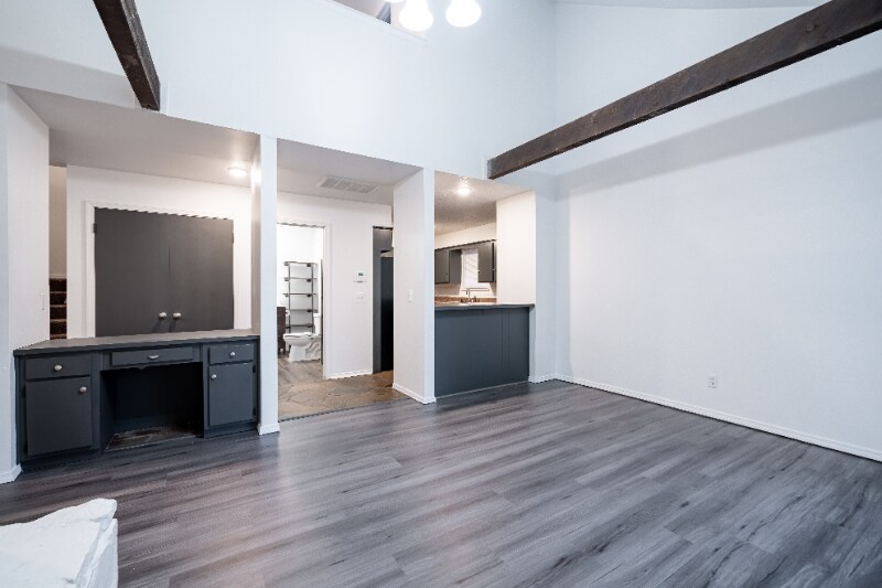 Building Photo - 3413 Cameron Ct