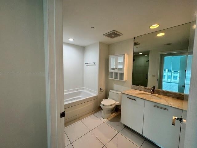 Building Photo - 500 Brickell Ave