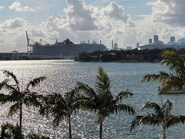 Building Photo - 800 West Ave