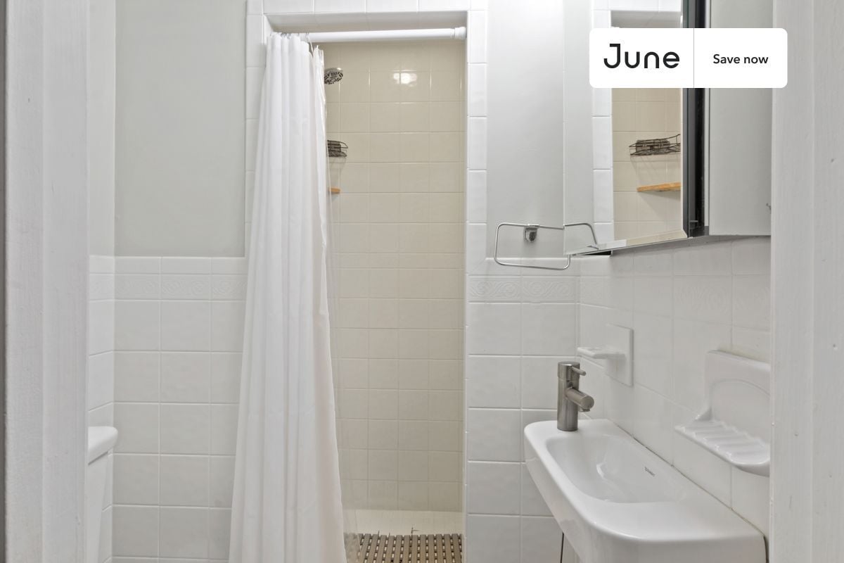 Building Photo - 36 N Bennet St