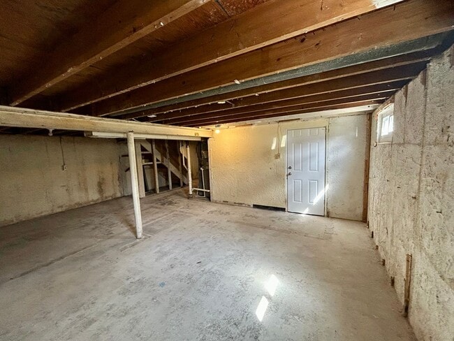 Building Photo - 5832 Childs Ave