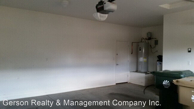 Building Photo - 14391 W Desert Flower Dr