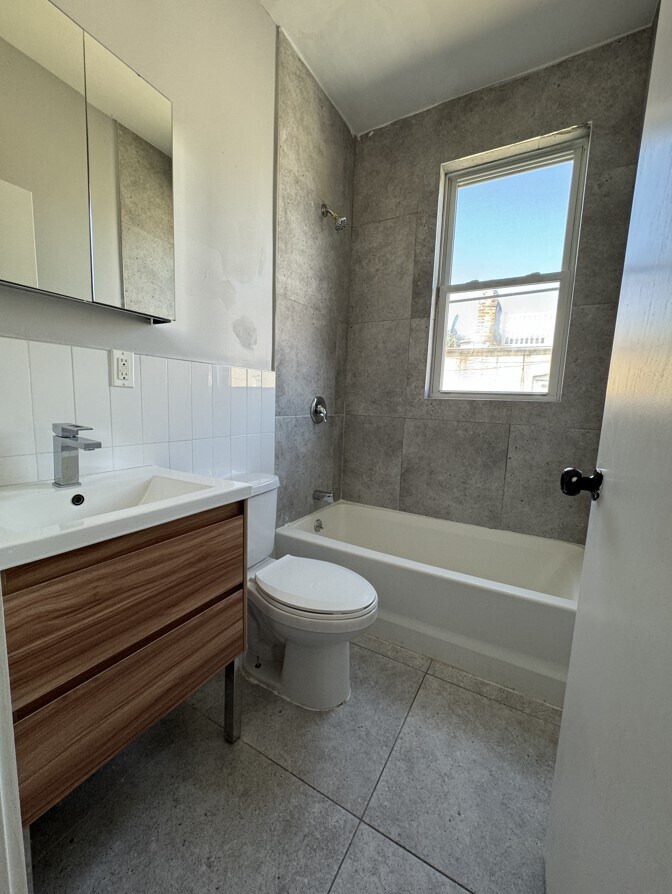 177 Van Nostrand 3F - 174 Van Nostrand Ave