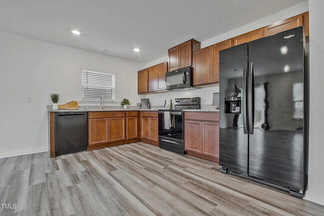 Building Photo - Earn Wealth While Leasing - Like a Homeowner - Lease to Own